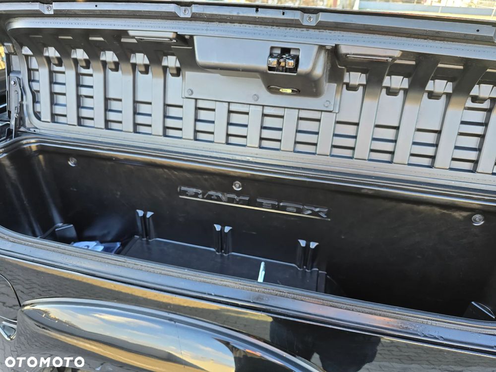 RAM 1500 5.7 Crew Cab Longhorn - 23