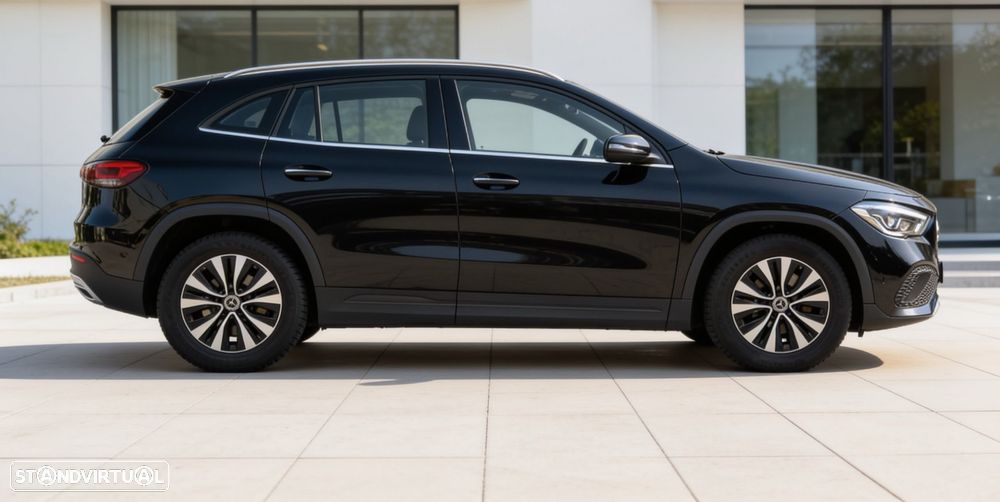 Mercedes-Benz GLA 180 d 8G-DCT — fotografia 5