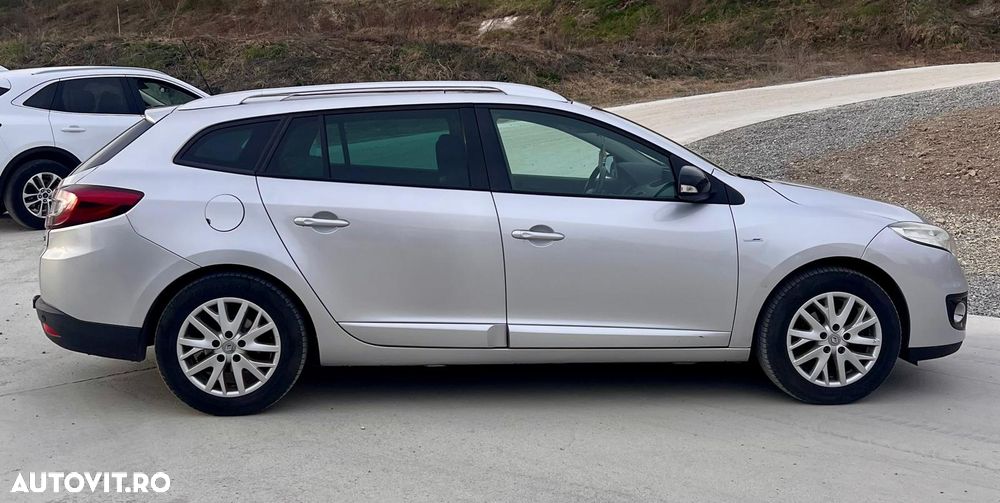 Renault Megane ENERGY dCi 110 Start & Stop Bose Edition - 4