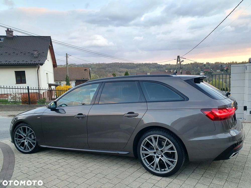 Audi A4 Avant 40 TDI quattro S tronic S line - 10