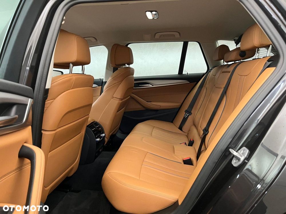 BMW Seria 5 520d xDrive mHEV sport - 30