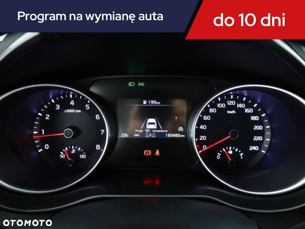 Kia Ceed - 10