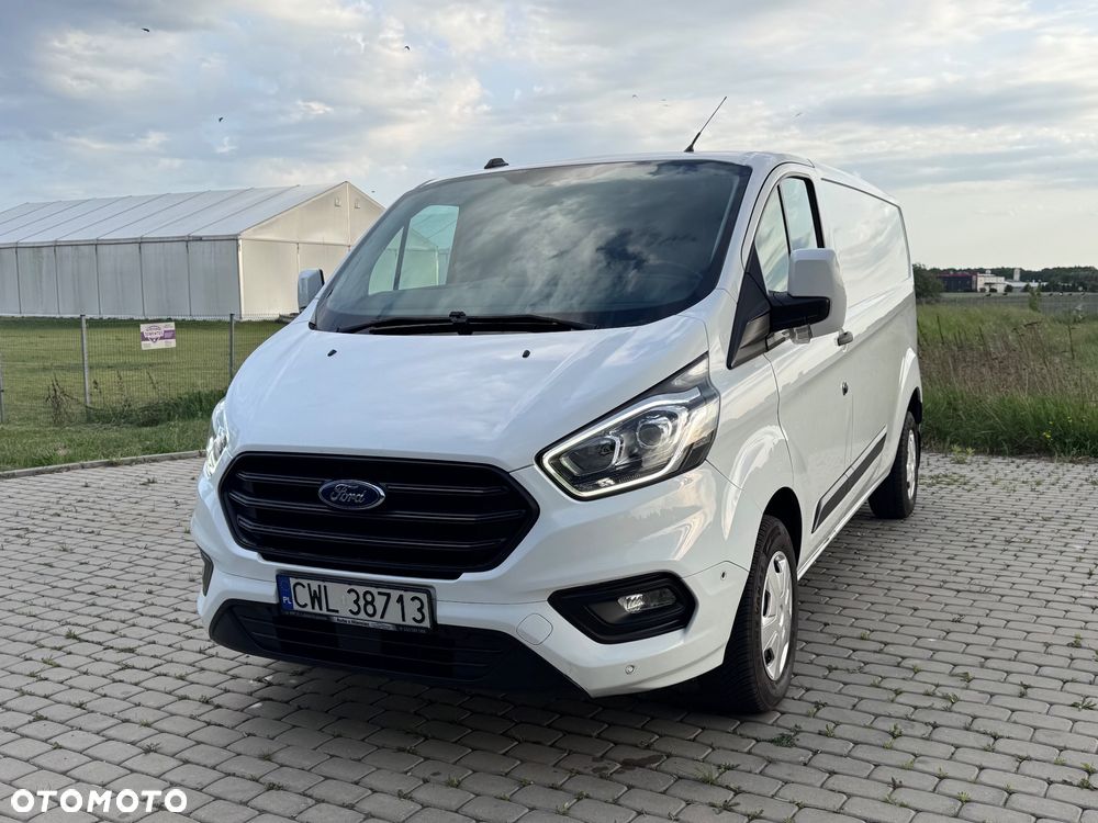 Ford TRANSIT CUSTOM - 3