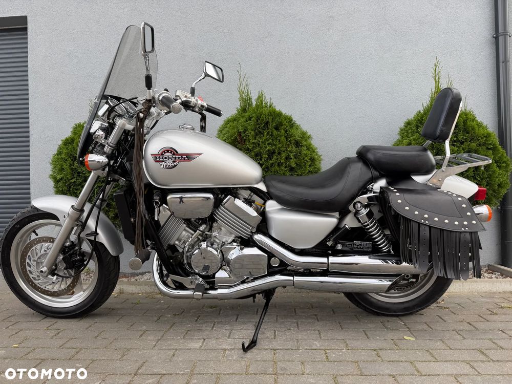 Honda VF - 37