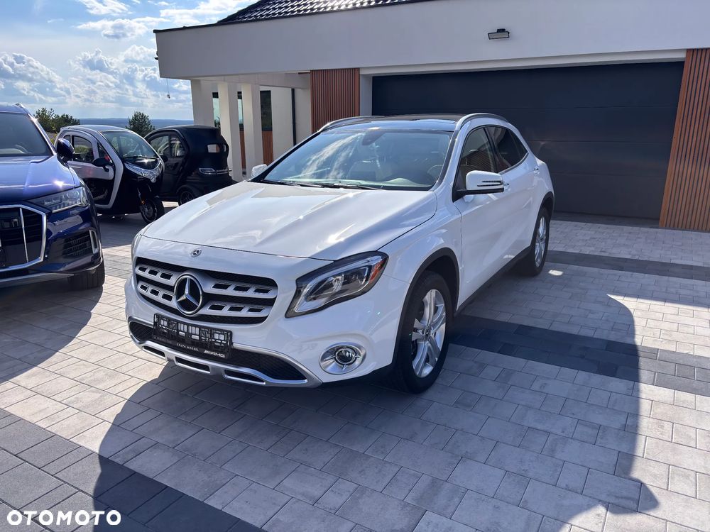 Mercedes-Benz GLA 250 4Matic 8G-DCT Edition 1 - 3