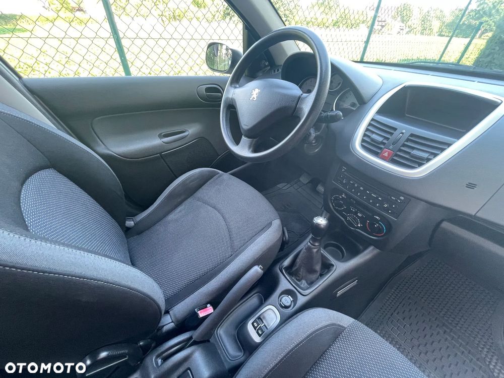 Peugeot 206 plus 1.4 Presence - 9