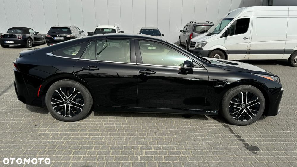 Toyota Mirai Luxury - 5