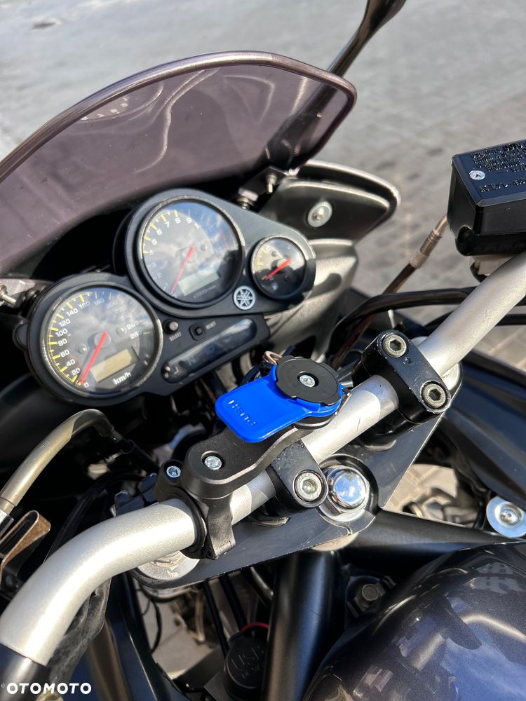 Yamaha FZS - 7