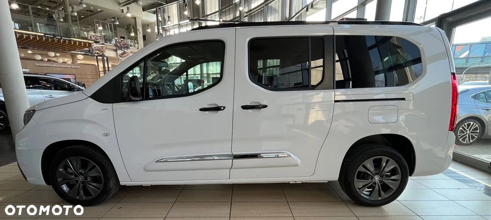 Toyota Proace City Verso Long 1.5 D-4D Family - 6