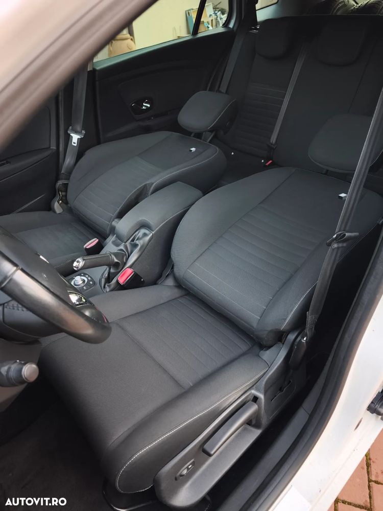 Renault Megane 1.5 dCi Dynamique Aut. - 22