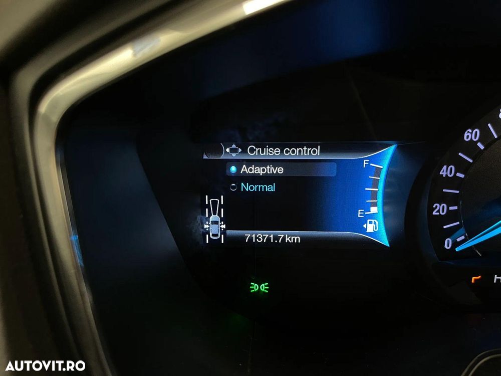 Ford Mondeo 2.0 HEV Titanium - 28
