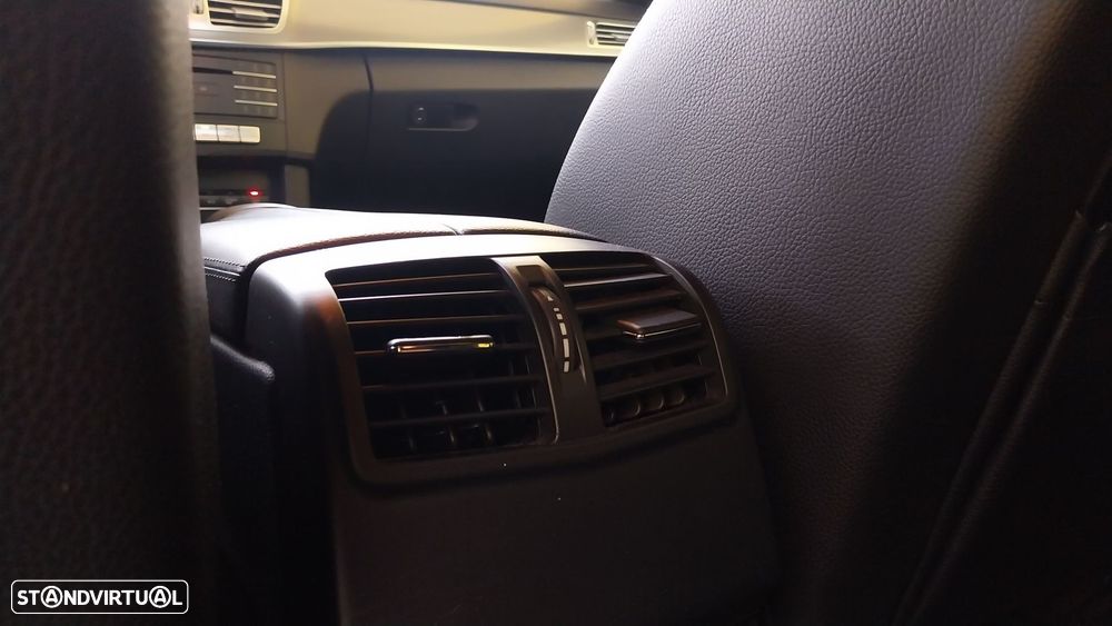 Mercedes-Benz E 250 BlueTEC Avantgarde Auto. - 20