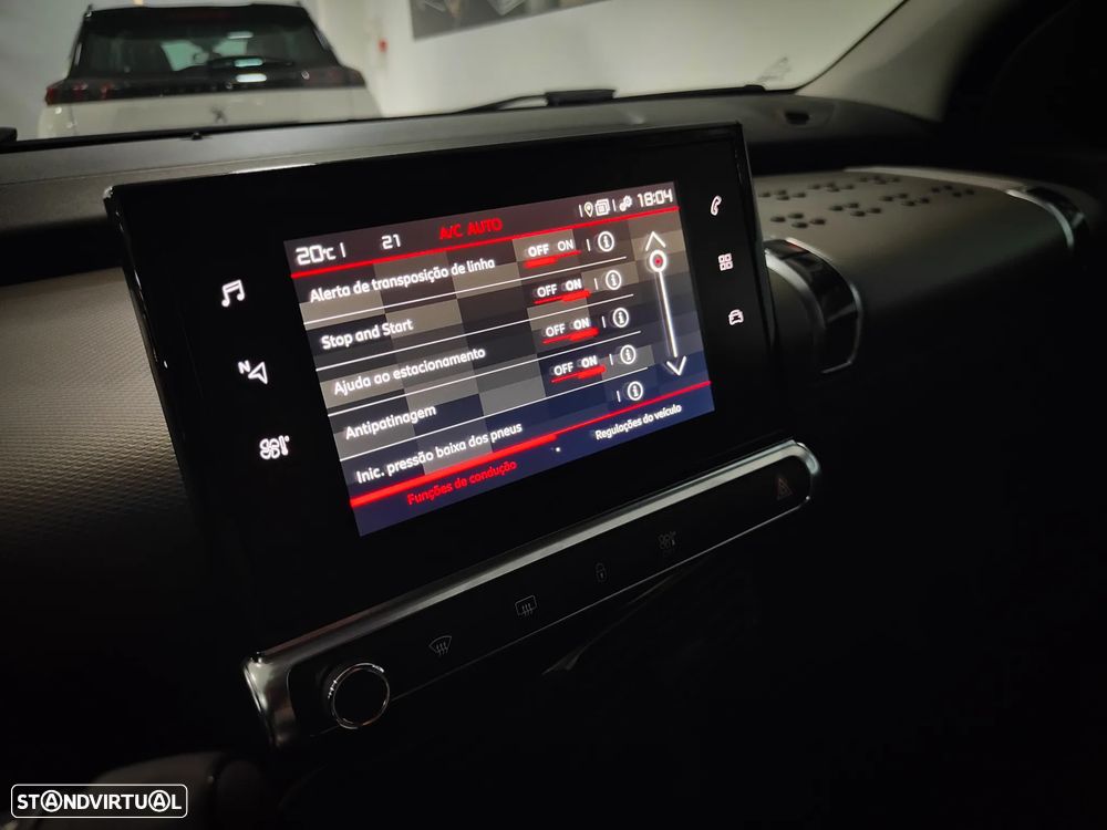 Citroën C4 Cactus 1.2 PureTech Shine - 52