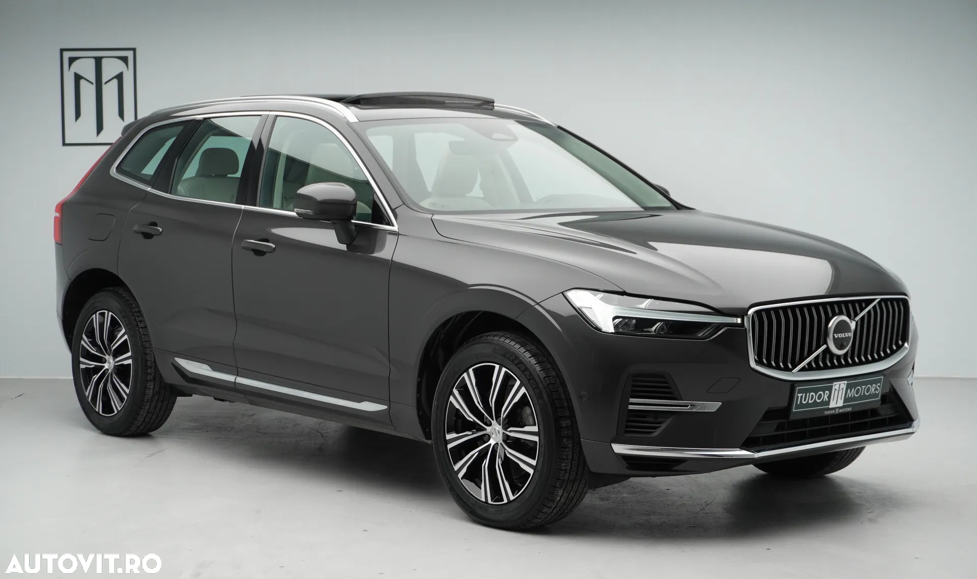 Volvo XC 60 T6 AWD Recharge Geartronic Inscription - 3