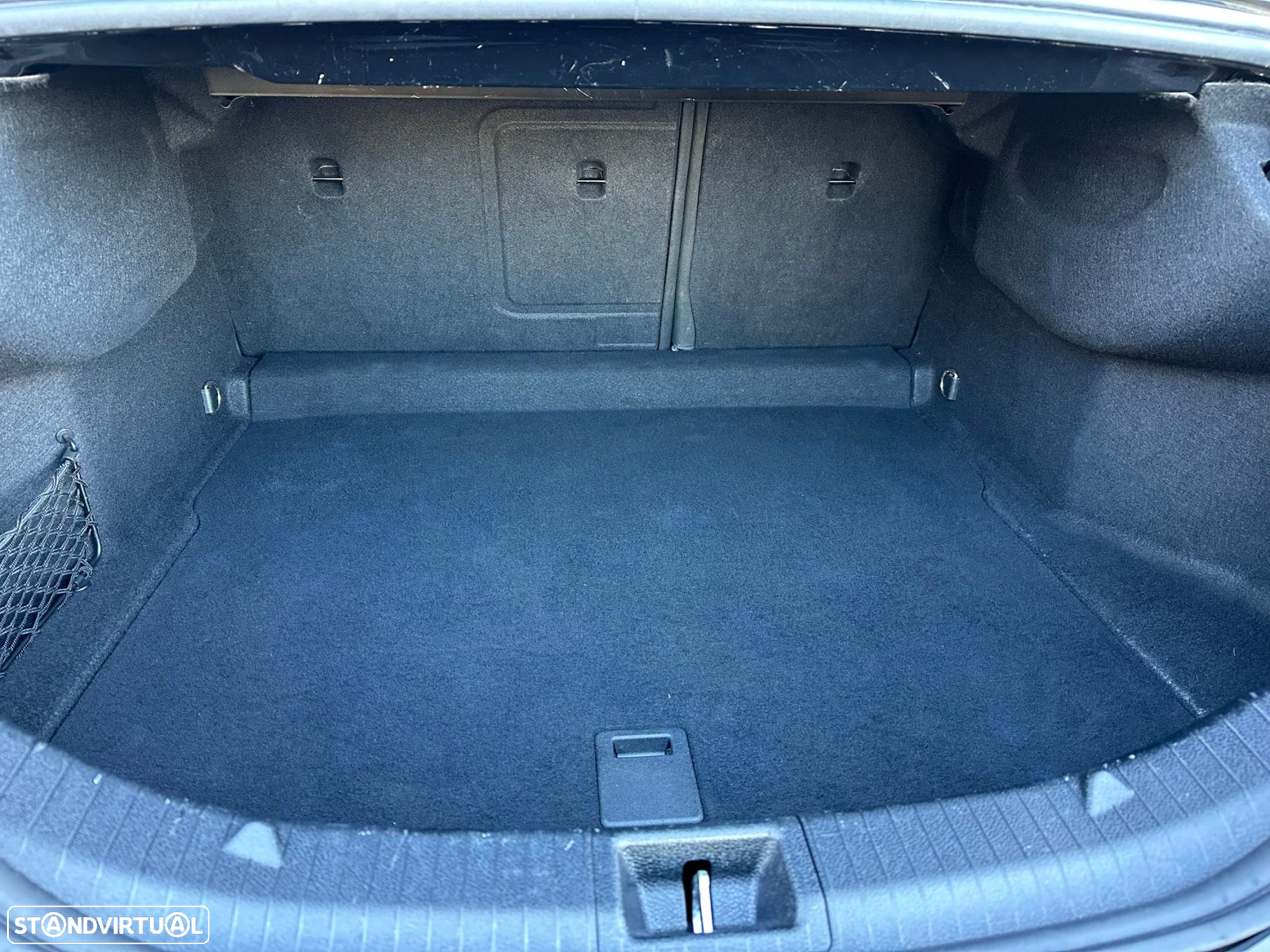 Mercedes-Benz CLA 180 - 32