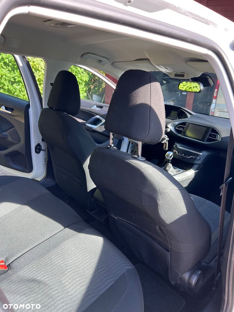 Peugeot 308 - 13
