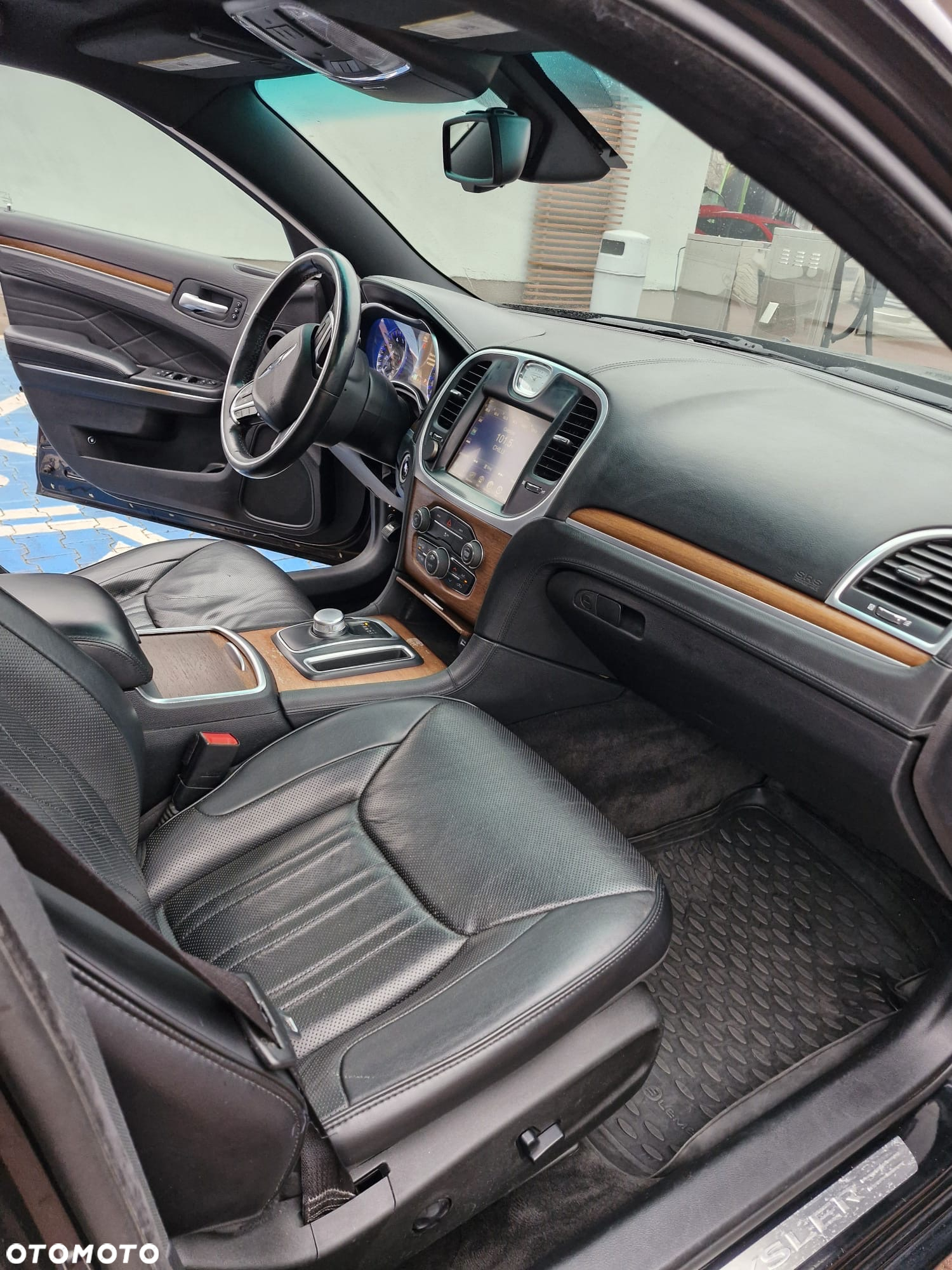 Chrysler 300C - 3