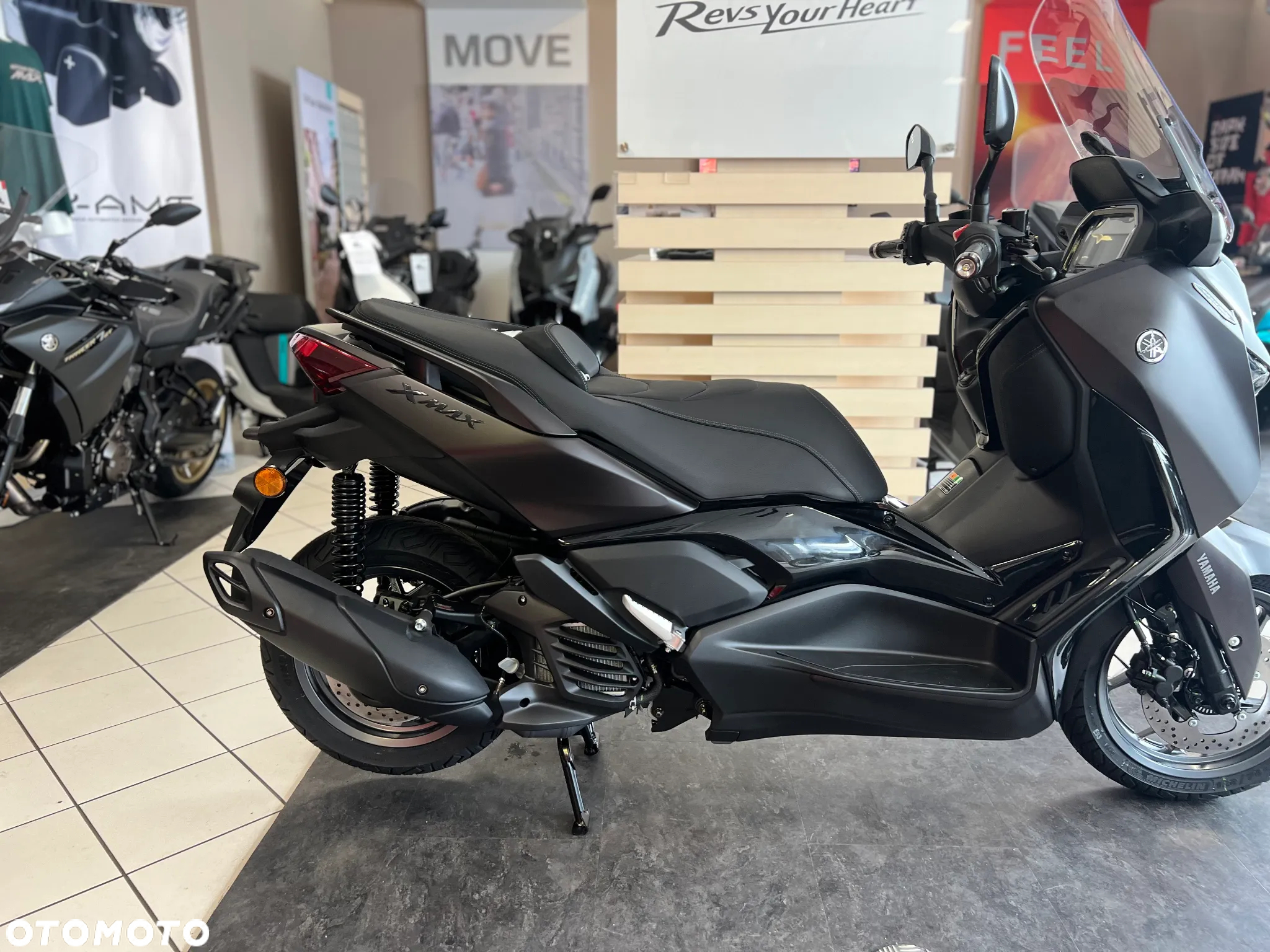 Yamaha X-max - 4