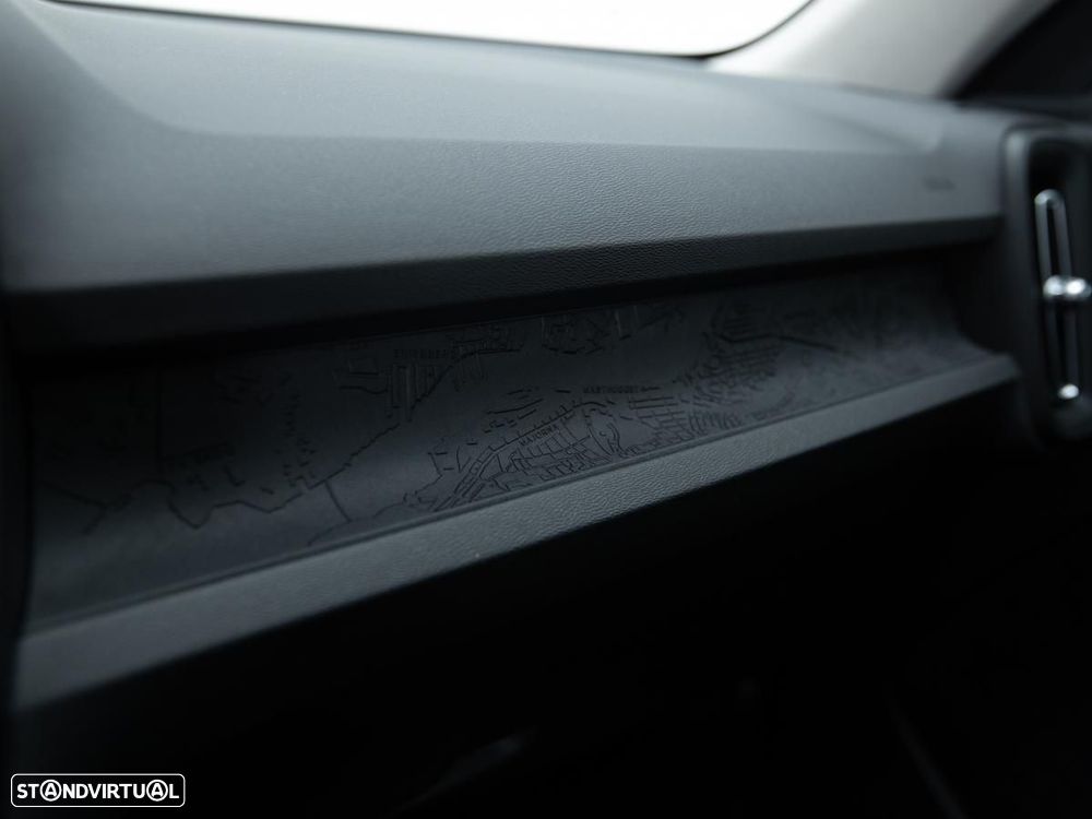 Volvo XC 40 1.5 T4 PHEV Essential - 21