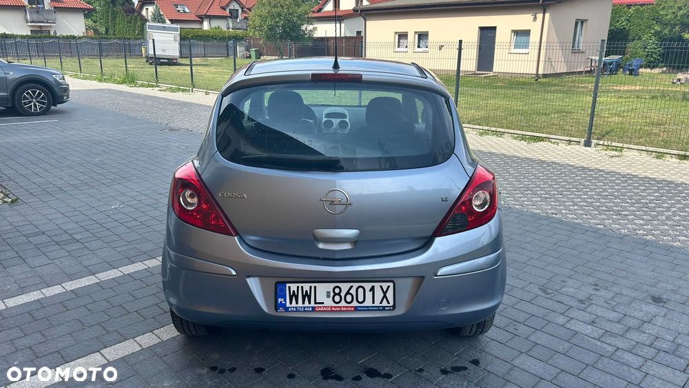 Opel Corsa - 8