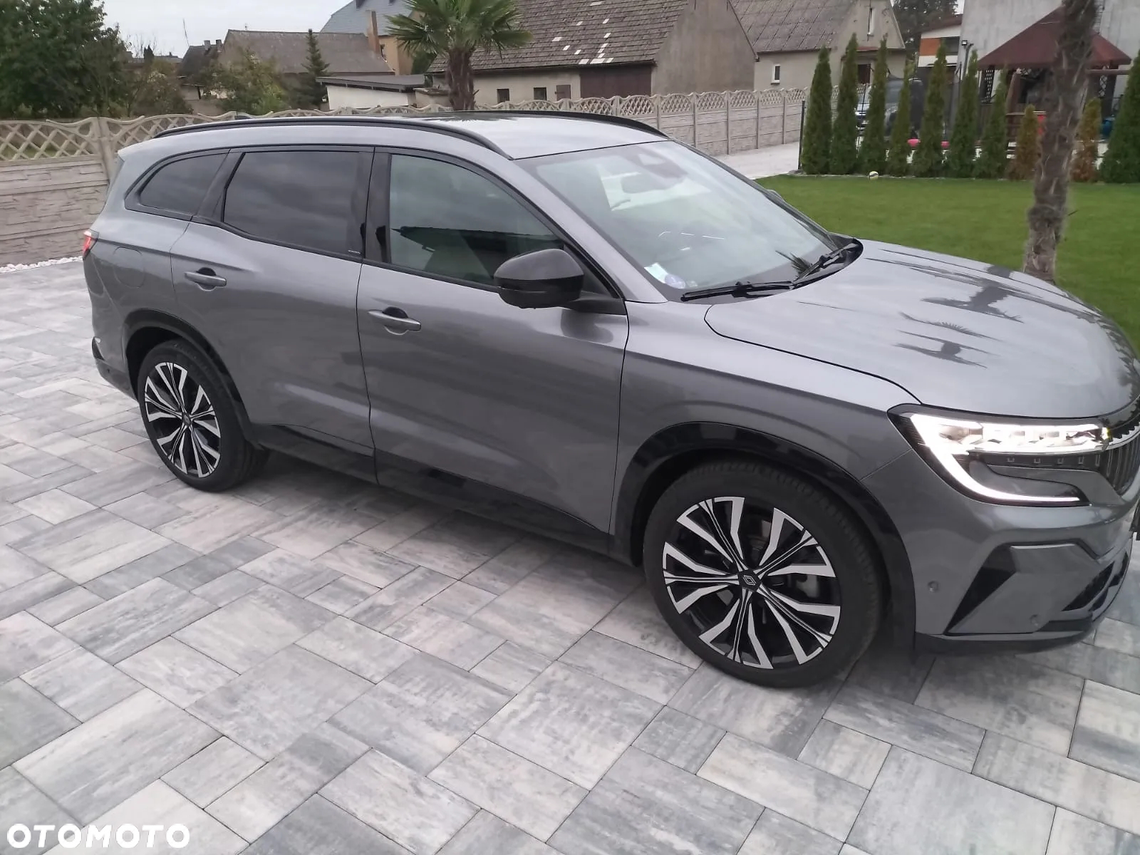 Renault Espace Full Hybrid E-TECH 200 Iconic 5-Sitzer - 5