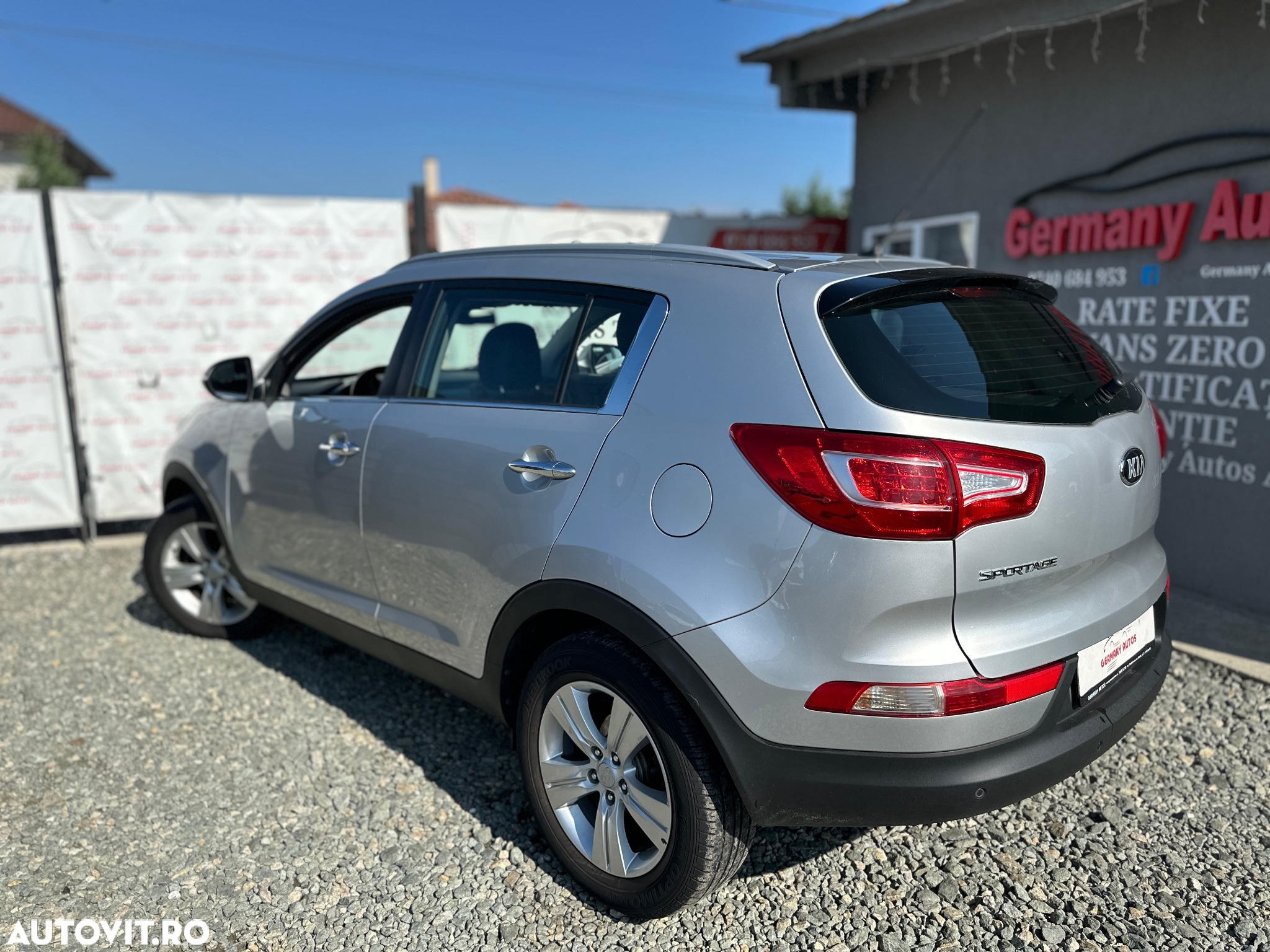 Kia Sportage 1.6 GDI 2WD Fifa World Cup Edition - 4