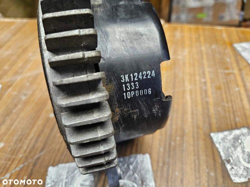 Wentylator 6937515 Silnik Wiatrak Chlodnicy Kabel Wtyczka BMW 1 3 5 E81 E87 E90 E91 E92 E60 - 10