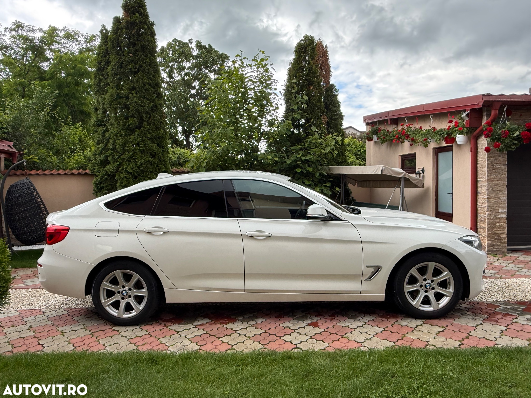 BMW Seria 3 318d Advantage - 4