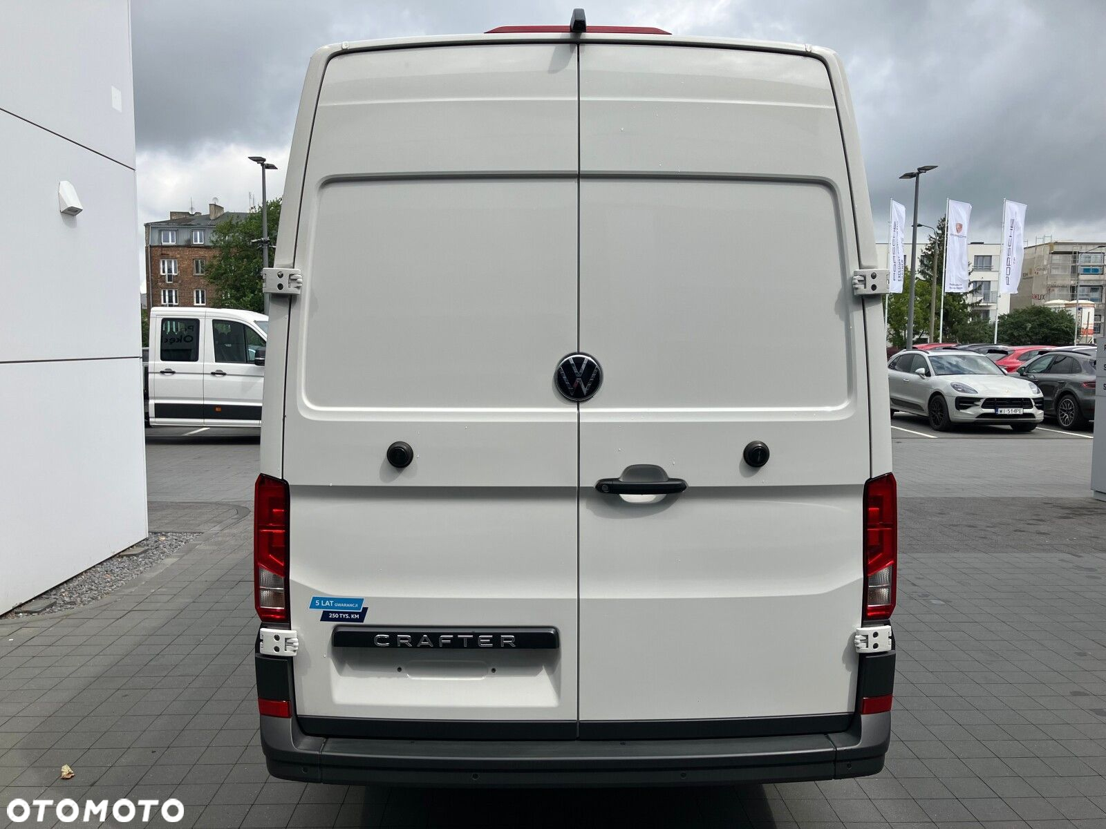 Volkswagen Crafter 35 2.0 TDI L4H3 4490 177 KM - 17