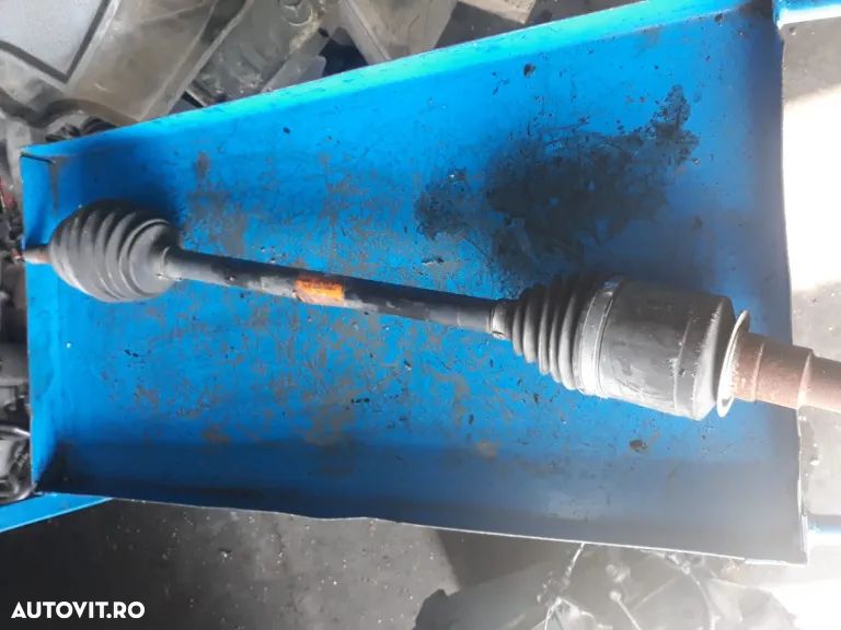 Planetara dreapta fata Mercedes ML W166 a1663301501 a 166 330 15 01 a1663301300 a 166 330 13 00 - 1