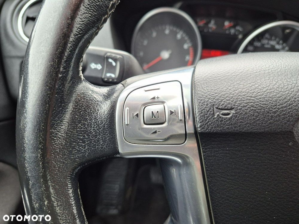 Ford Mondeo - 24