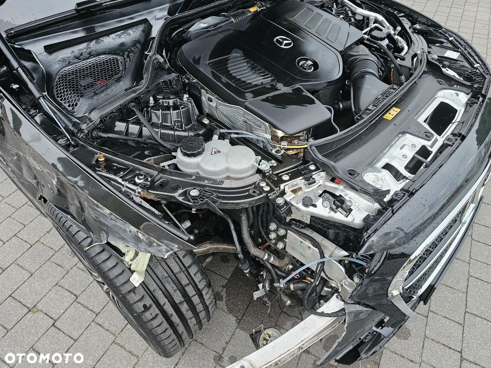 Mercedes-Benz Klasa E - 21