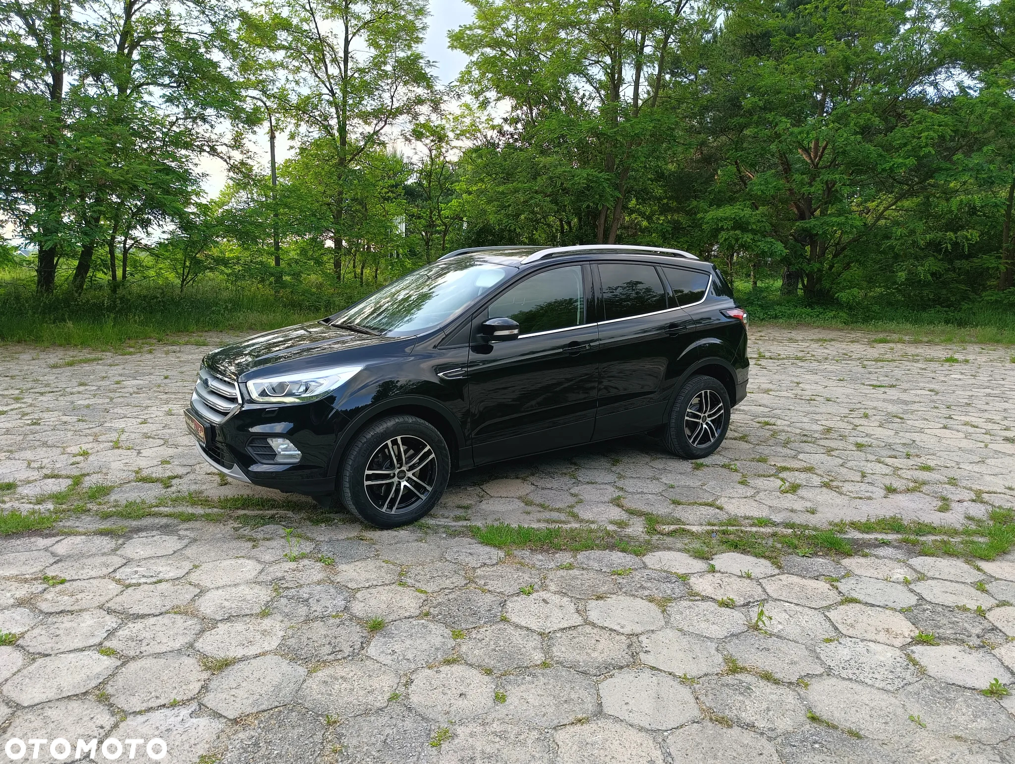 Ford Kuga 2.0 TDCi 2x4 Titanium - 5