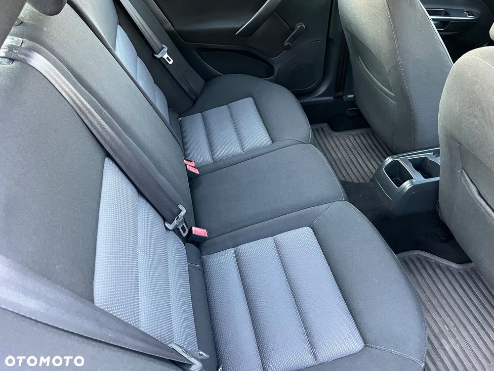 Skoda Octavia 1.6 Ambition - 9