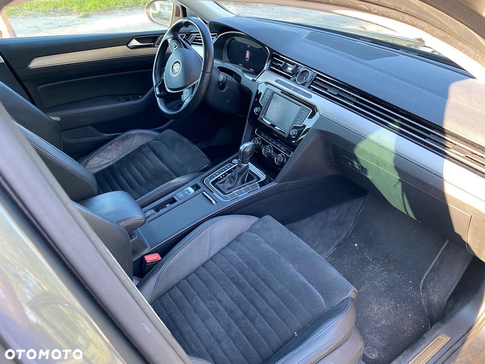 Volkswagen Passat 2.0 TDI BMT Highline DSG - 10