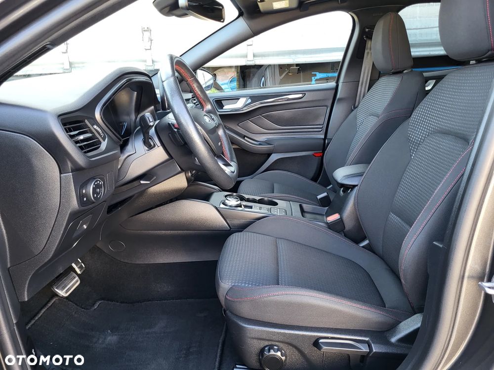 Ford Focus 1.5 EcoBoost STart-Stopp-System ST-LINE X - 16