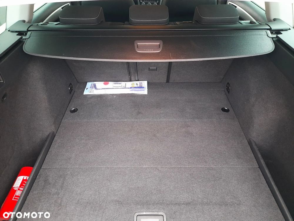 Volkswagen Golf 1.6 BlueTDI Cup - 25