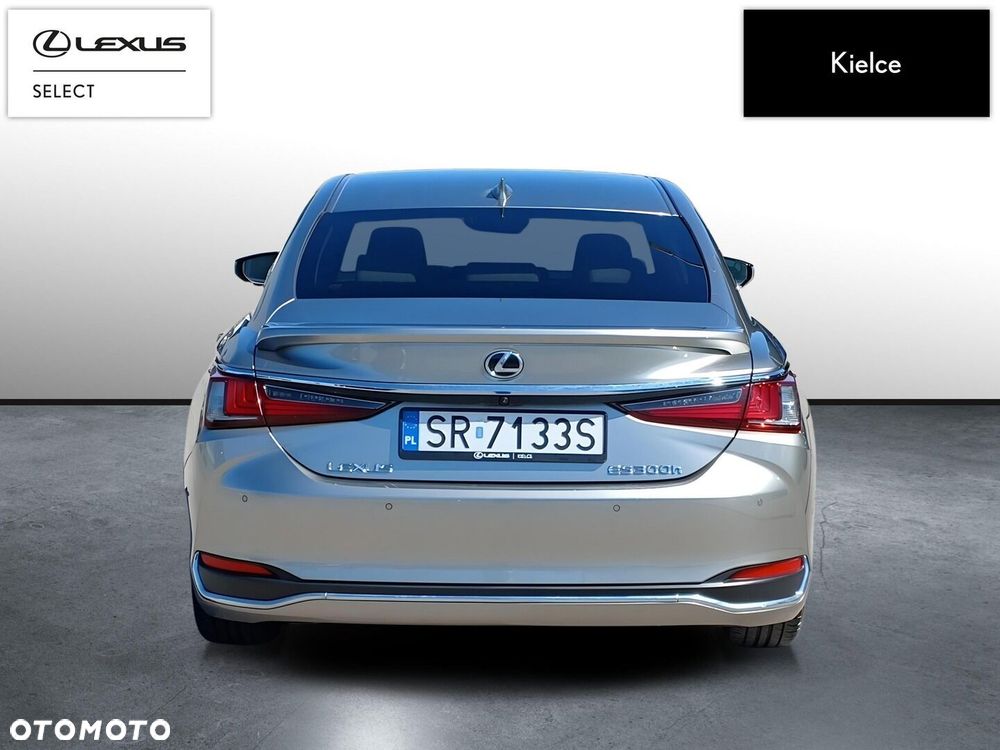 Lexus ES 300h Business Edition - 5
