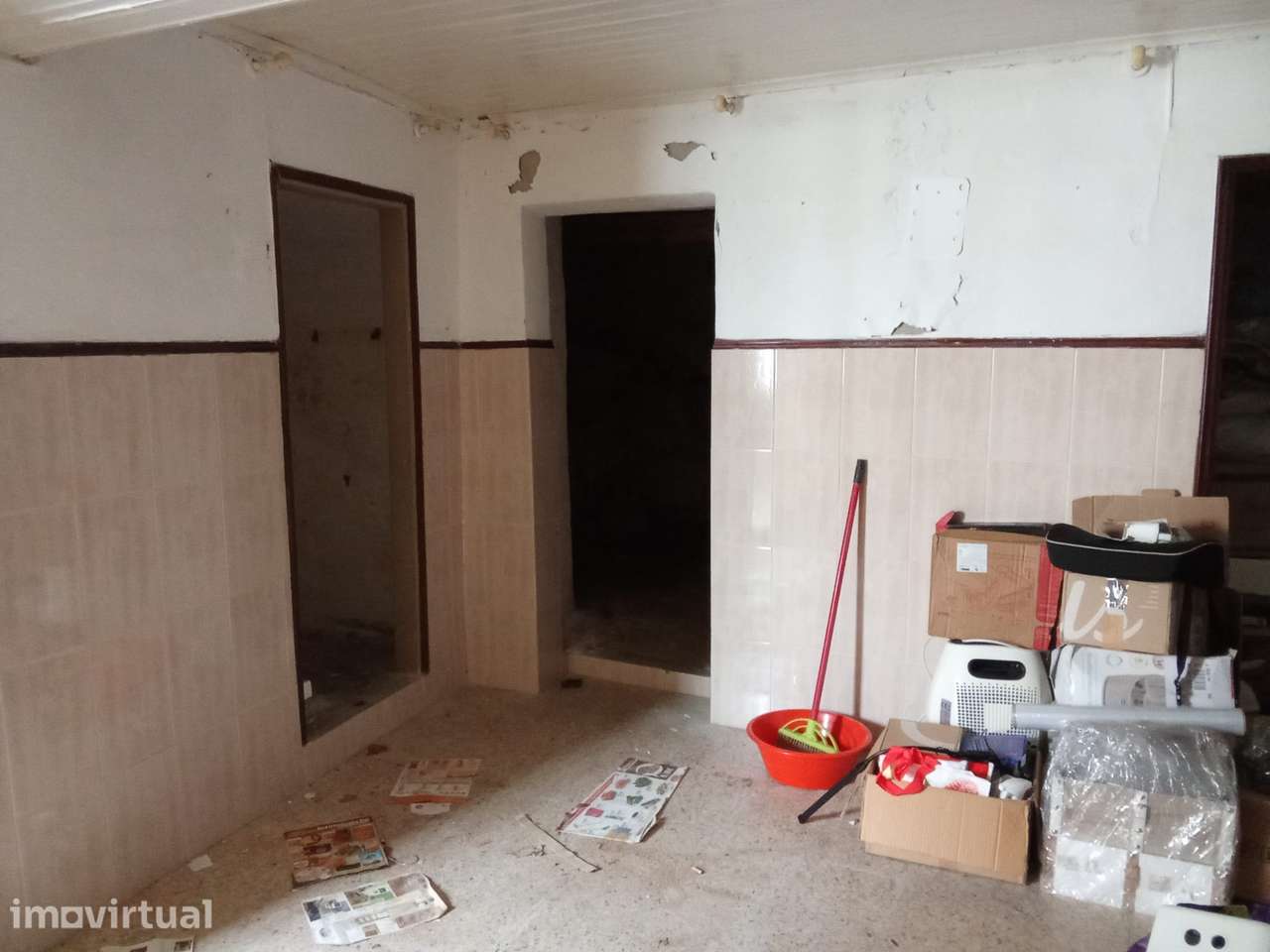 Moradia T4 em Nisa — 210m² para Remodelar (Preço Negociável) - Grande imagem: 5/32