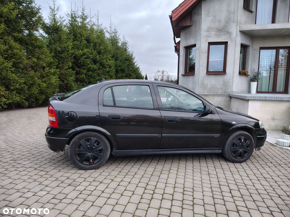 Opel Astra - 3