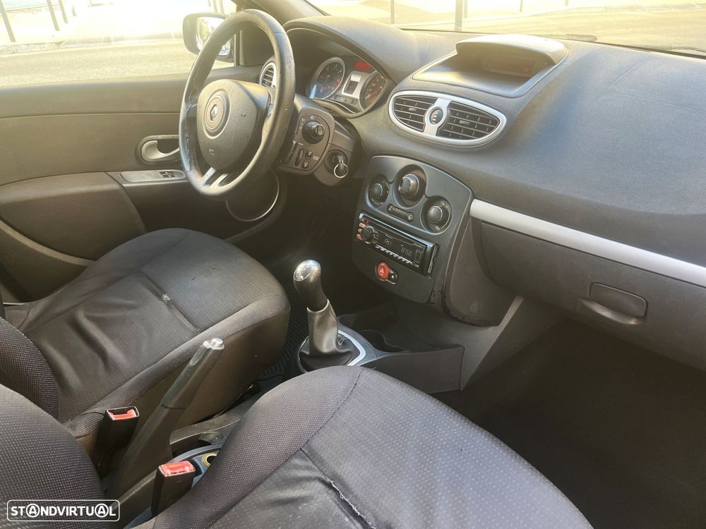 Renault Clio 1.5 dCi Dynamique - 16