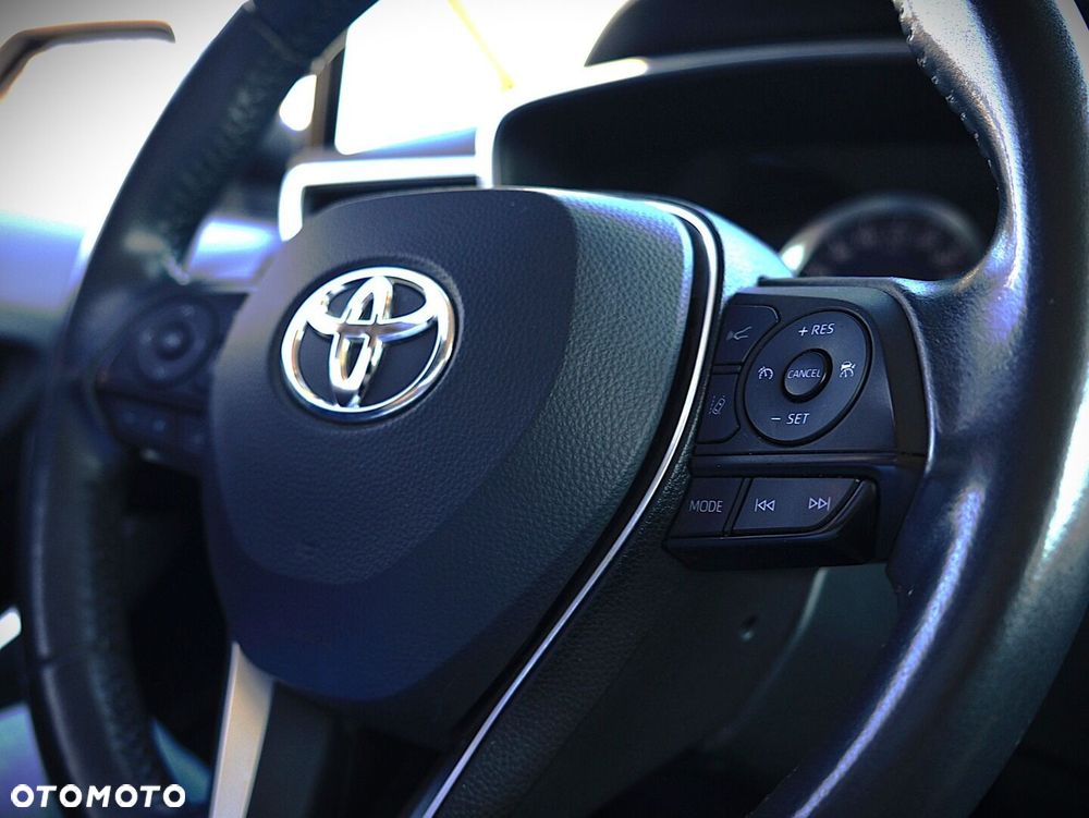 Toyota Corolla 1.8 Hybrid Comfort - 18