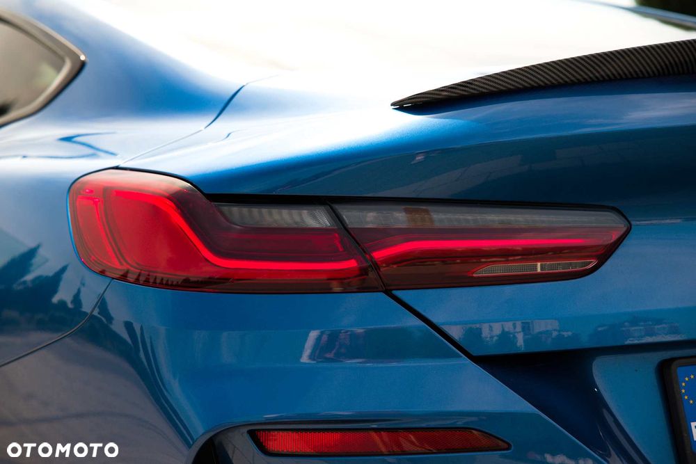 BMW Seria 8 - 12