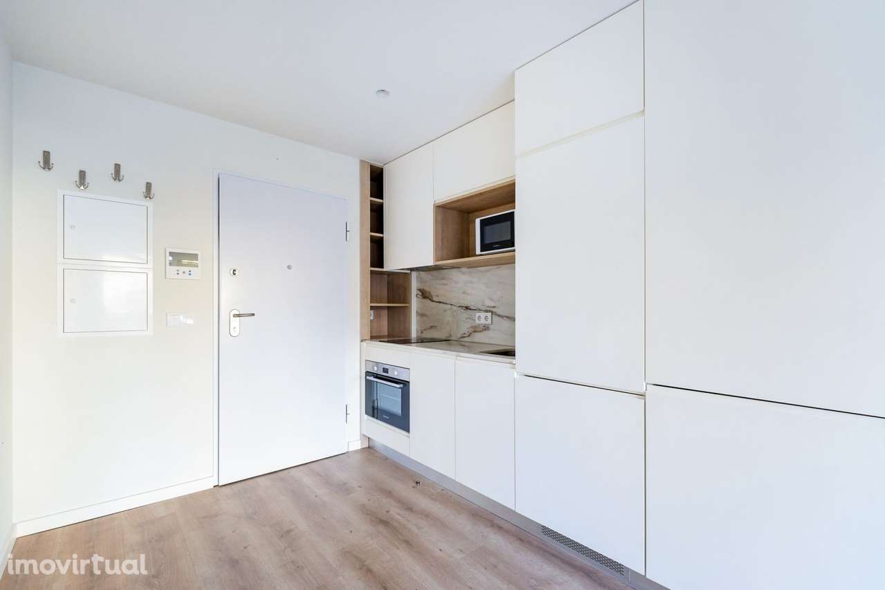Arrendamento de apartamento t1 na Rua de Gonçalo Cristóvão - Grande imagem: 3/20