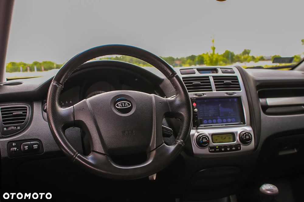 Kia Sportage 2.0 CRDI 4WD Champ - 24