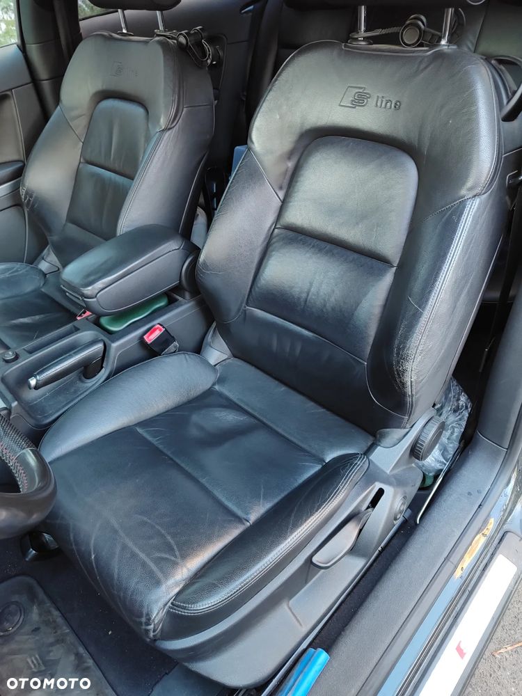 Audi A3 3-drzwiowe 2.0 TDI DPF Quattro Ambition - 12