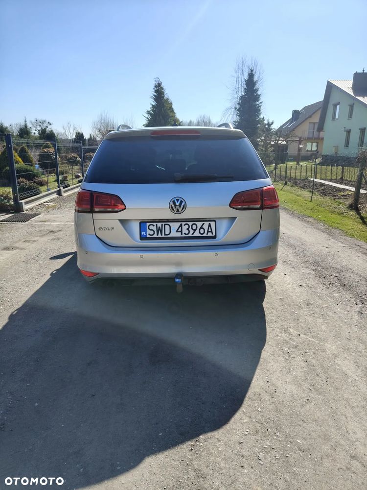Volkswagen Golf 1.6 TDI DPF Comfortline - 12