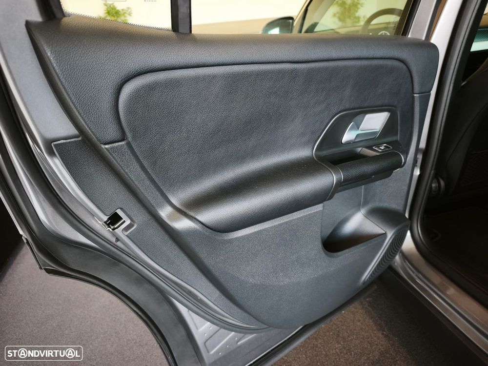 Mercedes-Benz GLB 180 d Progressive - 14