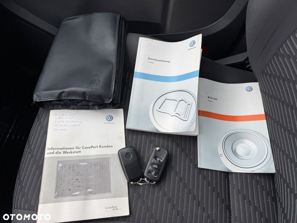 Volkswagen Caddy Maxi Trendline Mixt DSG - 35