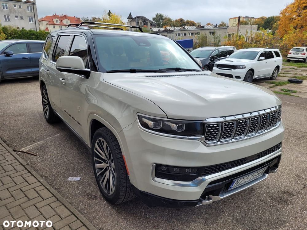 Jeep Grand Wagoneer - 2